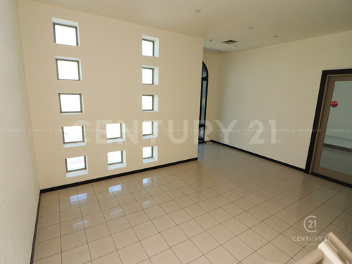 Oficina En Renta En Residencial Cumbres