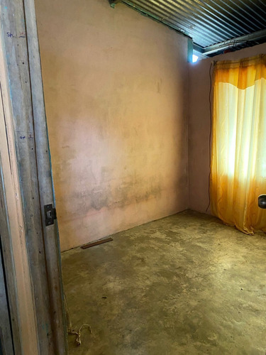 Imagen 6 de 7 de Casa Ubicada Urbanización Cascadas 5, Guápiles, Limón