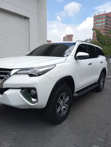 Toyota Fortuner Srv 2.7 Aut 7p