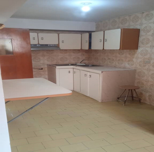 Amplio Y Economico Apartamento De 3 Habitaciones La Concordia San Cristobal Tachira Estacionamiento 2 Baños Pocos Meses