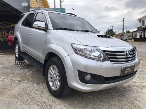 Imagem 3 de 11 de Sw4 3.0 Srv 4x4 7 Lugares 16v Turbo Intercooler Diesel 4p...