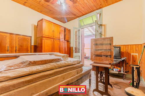 Casa 6 Ambientes Venta Monte Castro