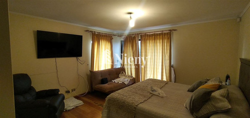 Casa En Venta De 5 Dorm. En Quilpué