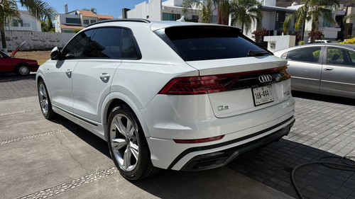 Audi Q8 S Line