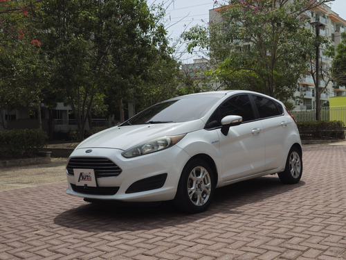 Ford Fiesta 1.6 Hatchback Se