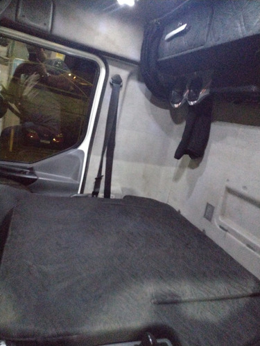 Imagem 7 de 7 de Volvo Vm 260 2008