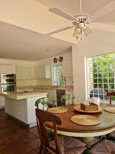 Imagen 7 de 14 de Casa En Venta En Guataparo Country Club