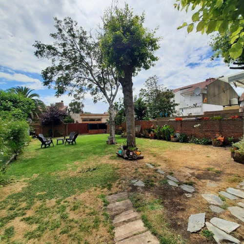 Imagen 21 de 30 de Chalet 4 Ambientes En Dos Plantas En Lo Mejor De Parque Luro