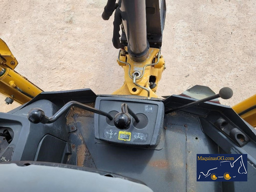 Retroexcavadora 2012 John Deere 310j 4x2
