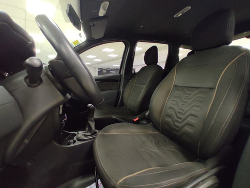 Imagen 15 de 15 de Renault Duster 1.6 Privilege 2017