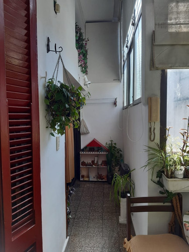 Ph 2 Ambientes Primer Piso Con Entrepiso Sobre Av Vieytes Barracas Venta