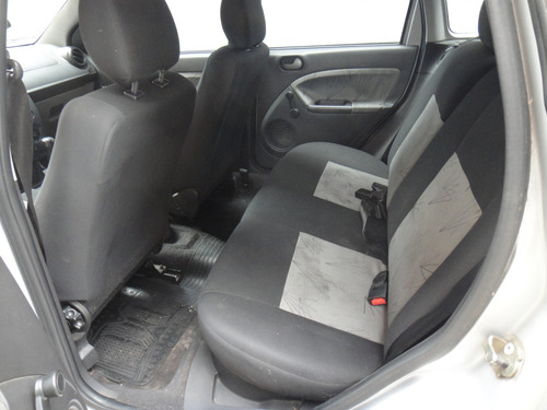 Ford Fiesta 1.6 Ambiente Mp3