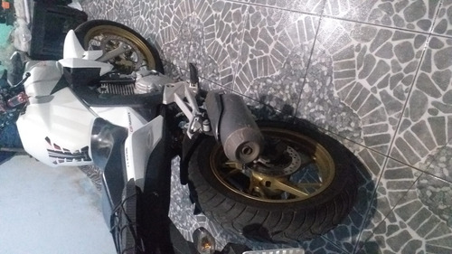 Imagem 2 de 2 de Honda Twitter