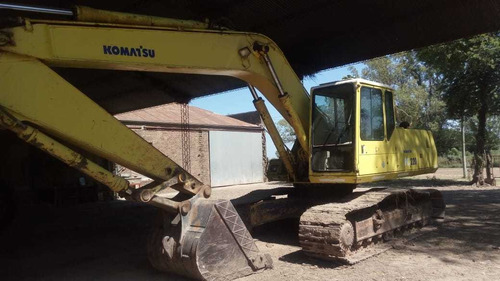 Excavadora Komatsu Pc 220