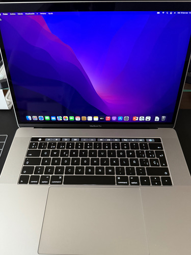 Apple Macbook Pro 15 Seminueva (2016) (Usado)