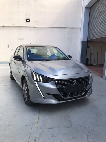 Peugeot 208 1.6l Feline Tiptronic am23.5