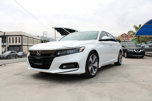 Honda Accord 2.0 Touring At