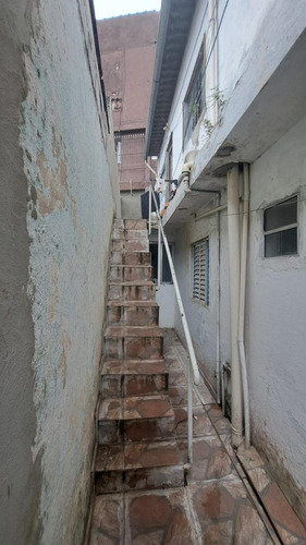 Duas Casa Uma De 5 Cômodos A Outra De 4 Comodos