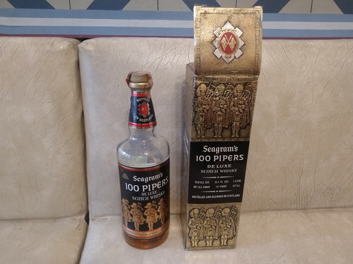 Antigua Botella Whisky Seagrams 100 Pipers. No Llena