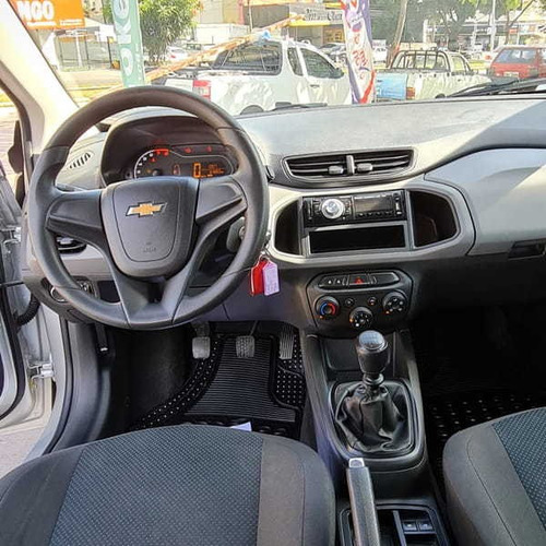 Imagem 6 de 11 de Chevrolet Onix 1.0 Joy 8v Flex 4p Manual