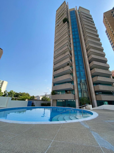 Apartamento En Venta En Resd. Orion, Urb. Valle Blanco C-9126 E. C