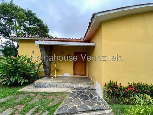 Casa ( 2 Niveles / Remodelada )) Venta La Floresta Mls - 25-24380