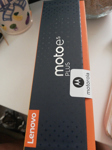 Imagen 2 de 3 de Motorola E5 Plus Nuevo Sellado Libre De Fabrica
