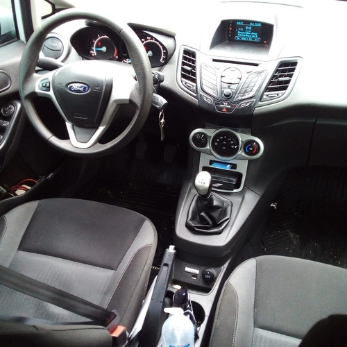 Imagen 12 de 15 de Ford Fiesta S Plus