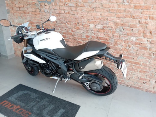 Imagem 14 de 18 de Triumph Speed Triple 1050 2015/2015 * Baixo Km/conservada *