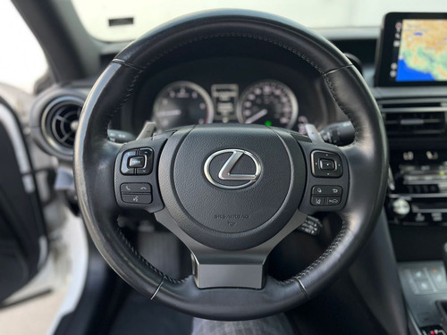 Lexus IS 4p 300 Premium L4/2.0/T Aut