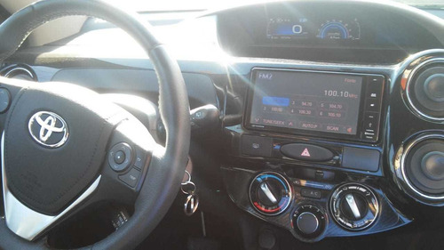 Toyota Etios Cross 2018 1.5 16v Aut. 5p