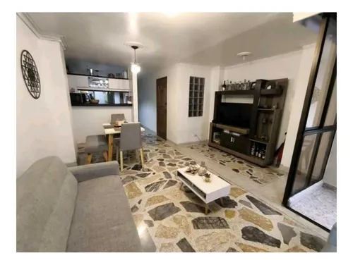 Apartamento Para La Venta En Laureles