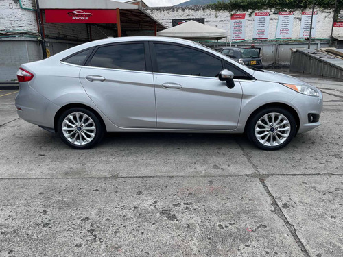 Ford Fiesta 2017 1.6 Sportback Titanium