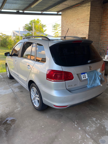 Volkswagen Suran 1.6 Imotion Highline 110cv