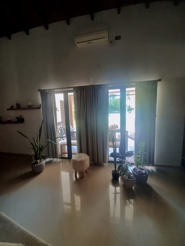 Venta Casa 3 Ambientes Lujan Gran Lote Con Pileta
