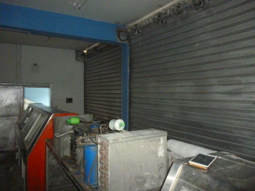 *al/ Edificio/3 Niv. Con Cava Amplios Espacios En Venta Av. Libertador Barquisimeto Lara/venezuela/ Arnaldo López/# 23-1487 / 400 M²