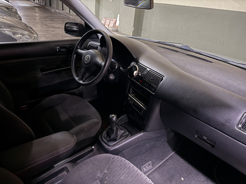 Volkswagen Golf 1.6 Format