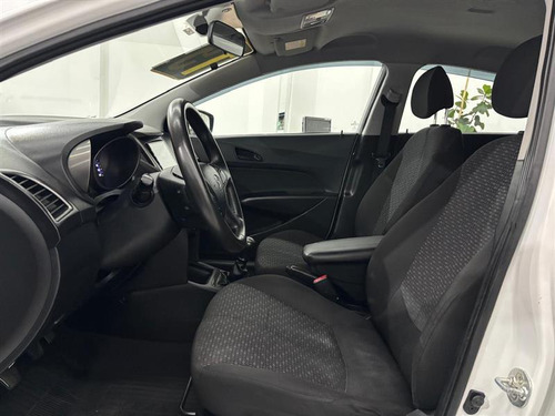 Hyundai HB20 1.0 UNIQUE 12V FLEX 4P MANUAL