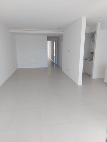 Imagen 4 de 14 de Venta Semipiso De 2 Amb A La Calle C/cochera