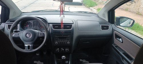Volkswagen Suran 1.6 Trendline 11b