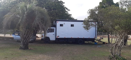 Mercedes 710 - Casa