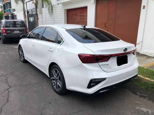 Imagen 6 de 14 de Kia Forte Ex Premium Sedan 2019