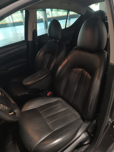 Nissan Versa 1.6 16v Sl Aut. 4p