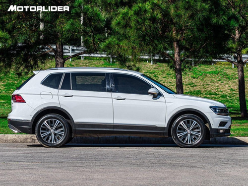 Imagen 6 de 25 de Volkswagen Tiguan 1.4 Highline 7 Plazas | Permuta / Financia