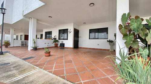 Imagen 19 de 23 de Casa De Lujo En Alquiler