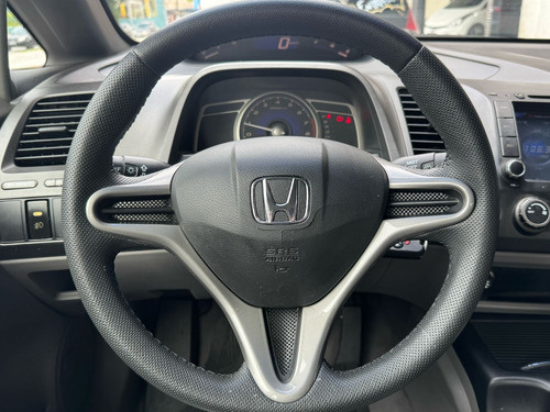 Honda Civic 1.8 Lxs Flex Aut. 4p