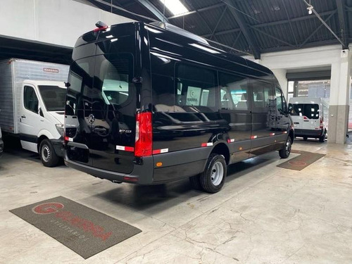 Sprinter 517 Furgão Vitrê Big 15,5m³ Hi-tech 2025