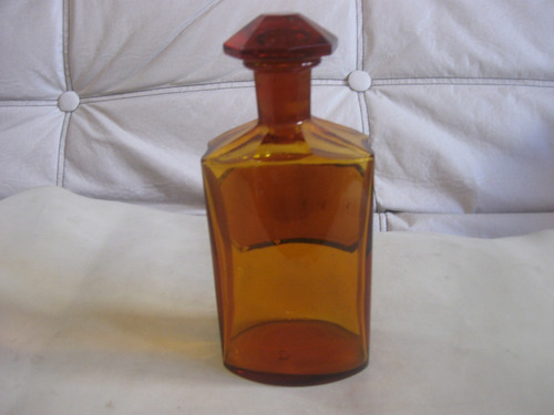 Antiguo Frasco De Farmacia, Facetado, Con Etiqueta, 17 Cm (Usado)
