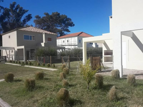 Imagen 8 de 19 de Departamento En Venta En Saravi Village, Pilar, G.b.a. Zona Norte