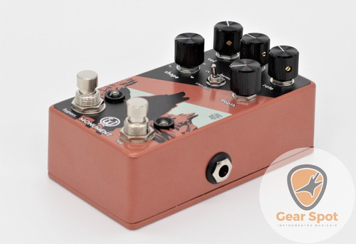 Pedal Walrus Audio Monument V2 Trémolo Harmonic Tap Tempo, color marrón oscuro